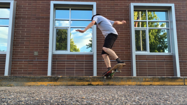 switch noseslide